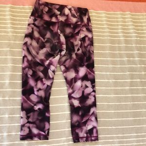 Lululemon Wunder Under High Rise crops